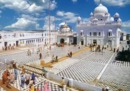 Punjab Gurudwara Heritage & Blessings Tour