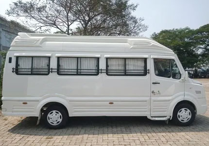 17 Seater Tempo Traveller